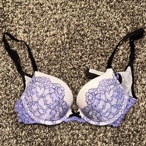 Brand New VS Bra